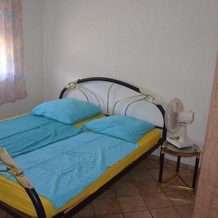 Apartmani Kemac Stara Novalja Exterior photo