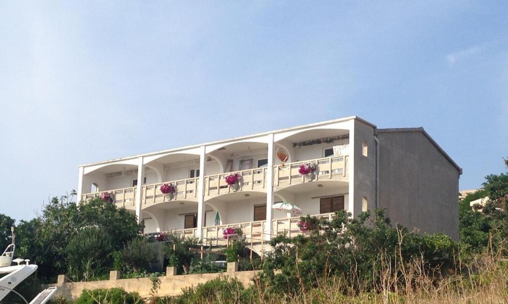 Apartmani Kemac Stara Novalja Exterior photo